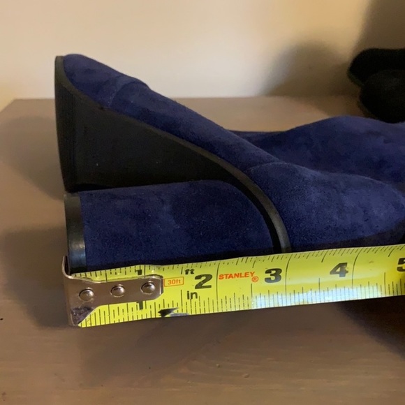 Stuart Weitzman “Margot” Blue Suede Ankle Boots - Women’s Size 7.5 - Picture 8 of 8